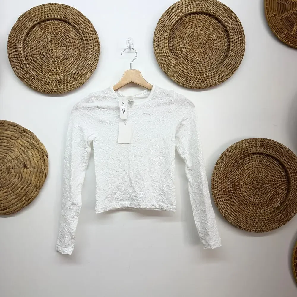 Bundle (2) Aritzia Sunday Best Daisy Seamless Crew Long Sleeve Small